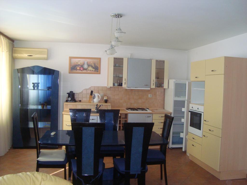 Lotusz Apartments In Nyíregyháza Екстериор снимка
