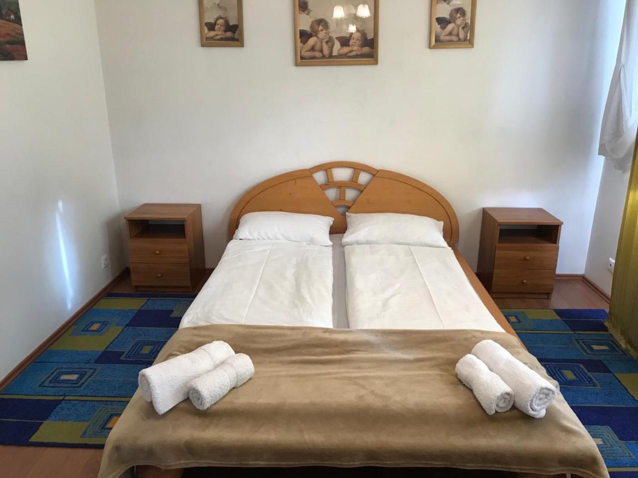 Lotusz Apartments In Nyíregyháza Екстериор снимка