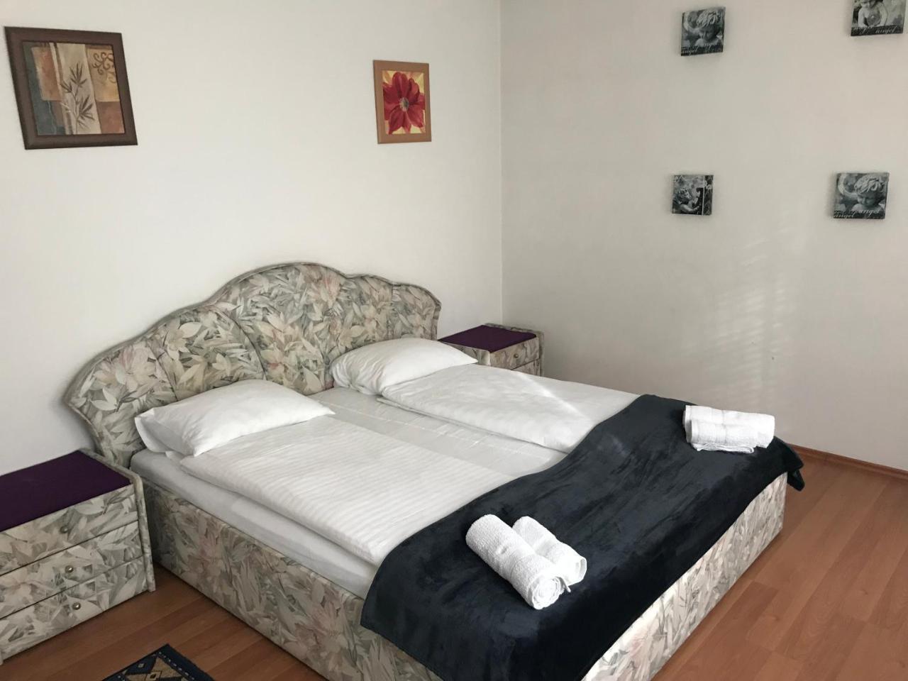 Lotusz Apartments In Nyíregyháza Екстериор снимка