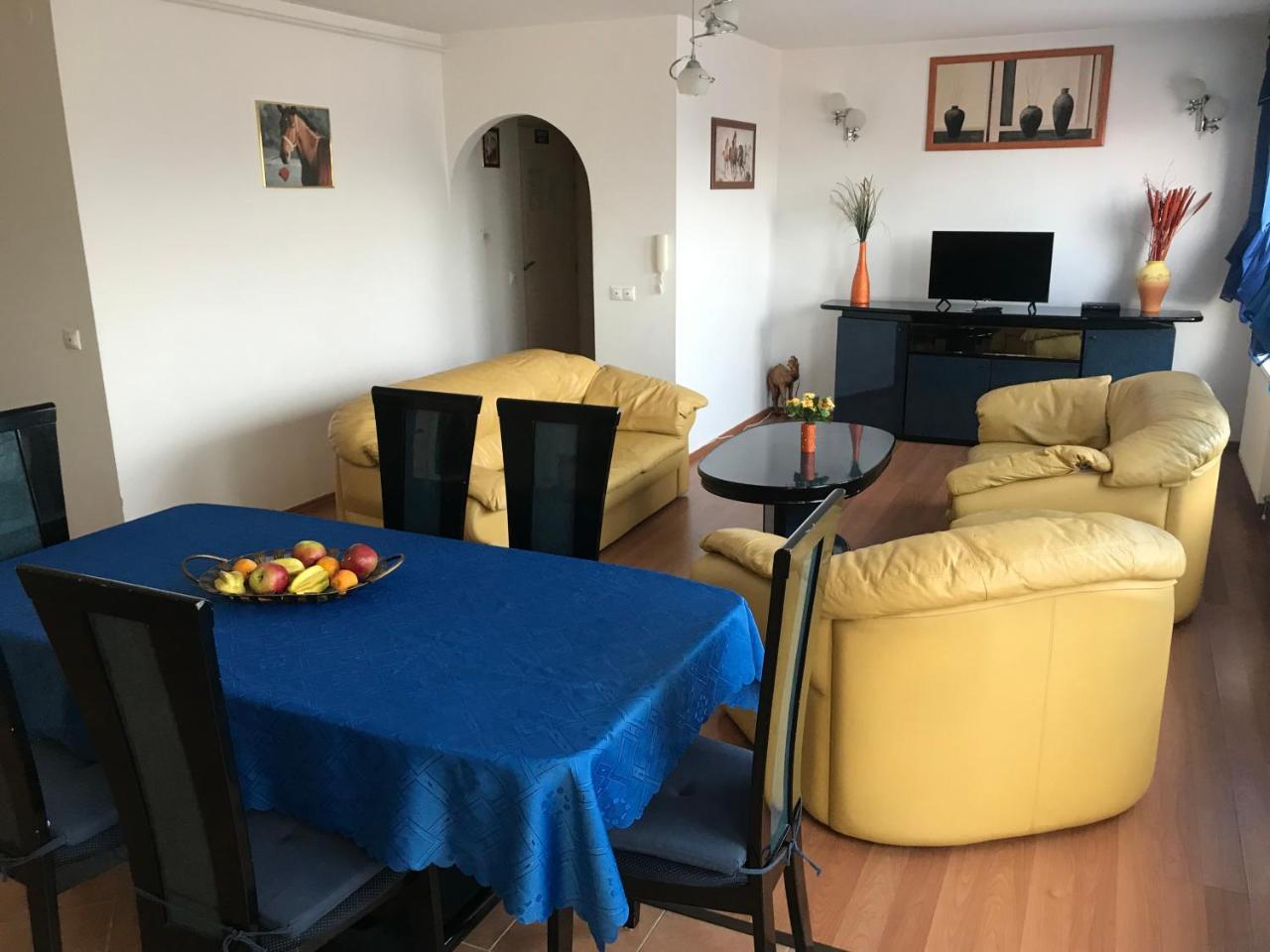 Lotusz Apartments In Nyíregyháza Екстериор снимка