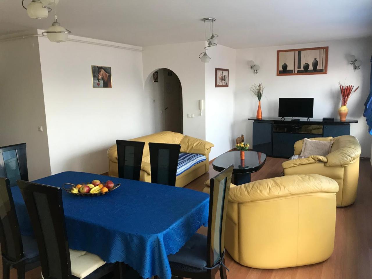 Lotusz Apartments In Nyíregyháza Екстериор снимка