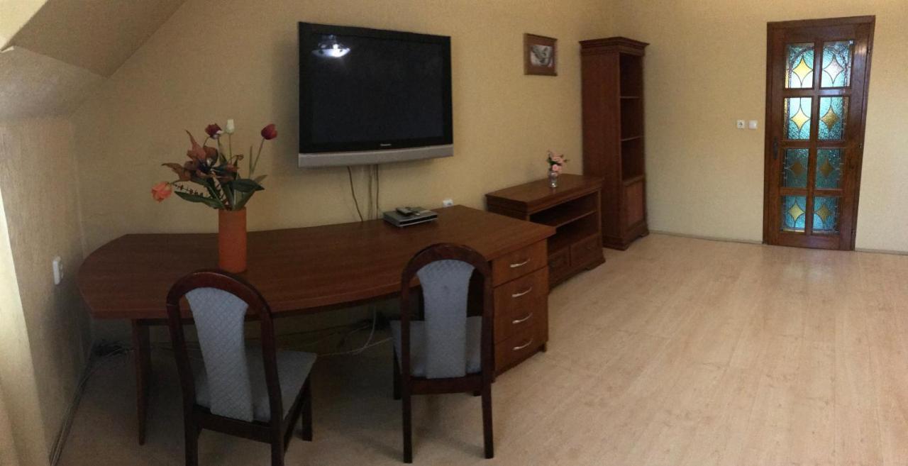 Lotusz Apartments In Nyíregyháza Екстериор снимка